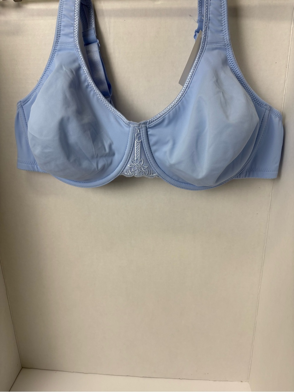 Brand: Avenue BodySize: 44CType: BraStyle: Full Coverage BraColor: BlueDepartmen